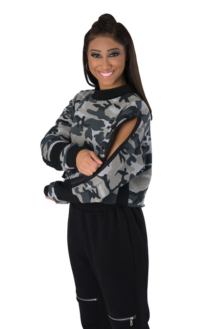 Top corto de cuello alto camuflado