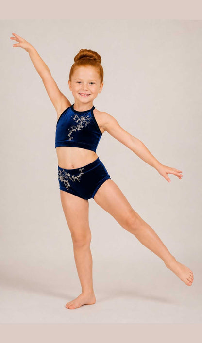 Victoria By Form - Velvet with Appliqué Edition - FormCG - Costume Gallery